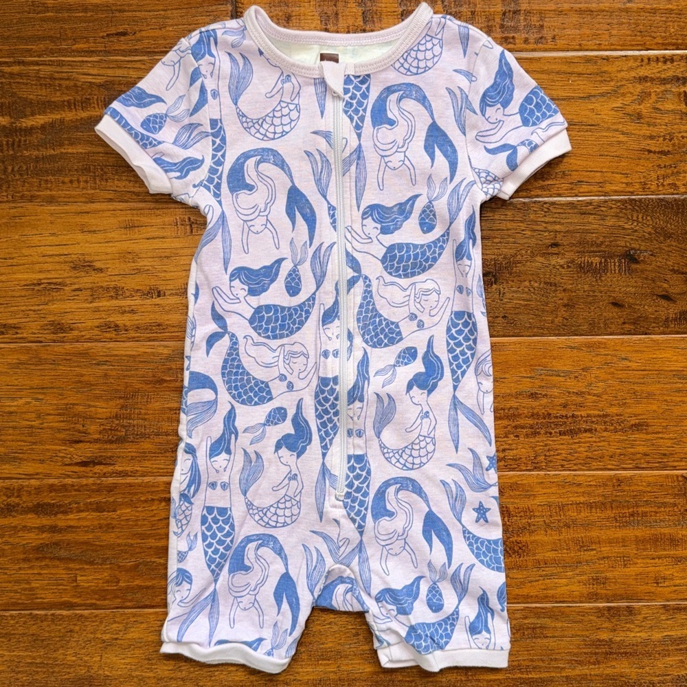 Tea Collection Zippered Short Romper, 18-24M